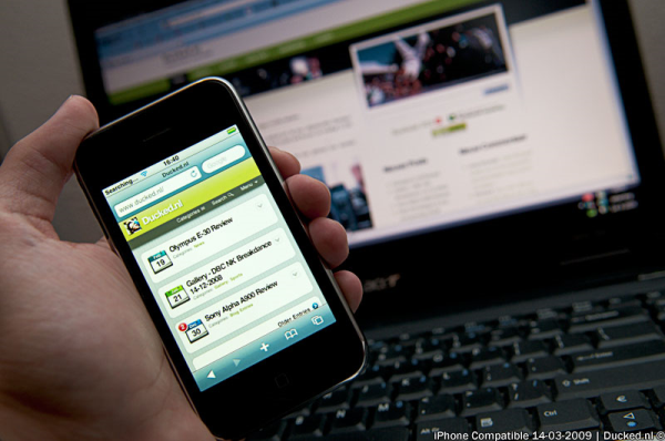 responsive vs adaptive mobile websites resized 600