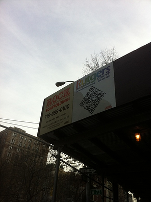 QR Code on motorway sign resized 600