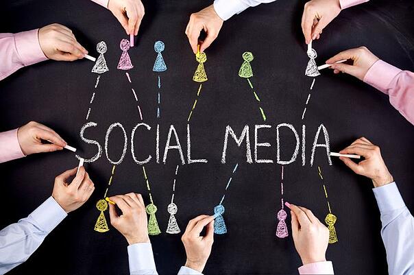 How_are_Businesses_Adapting_the_ways_they_use_Social_Media