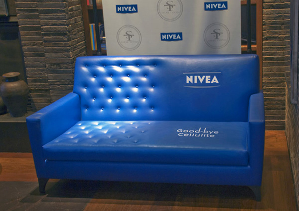 Nivea bench guerilla marketing