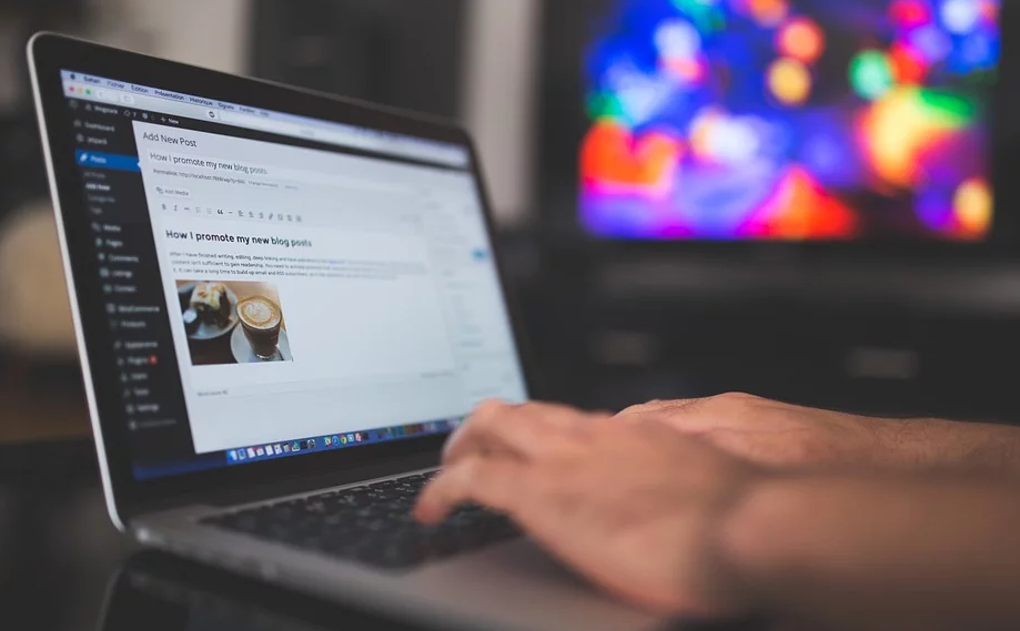 LinkedIn Blog Posts Vs. Articles – Which Is Better